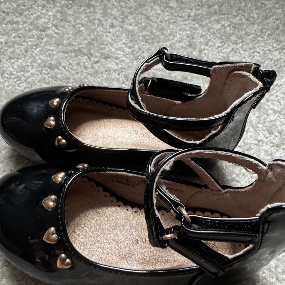 Black Patent Leather Mary Jane Shoes - Picture 7 of 8